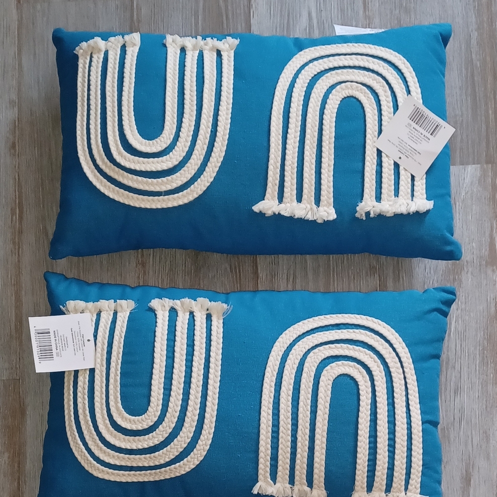 NWT Turquoise Blue Decorative Pillows with Cream 4 Ropes U Shaped Design 12x20"